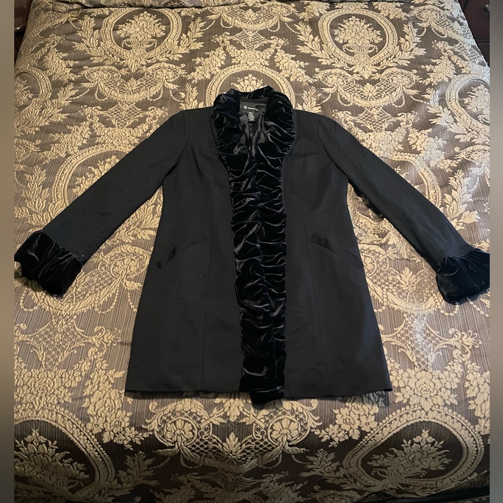 INC Black Long Sleeve Velvet Ruffle Trim Jacket Size Medium Pre-Own Great Cond!
